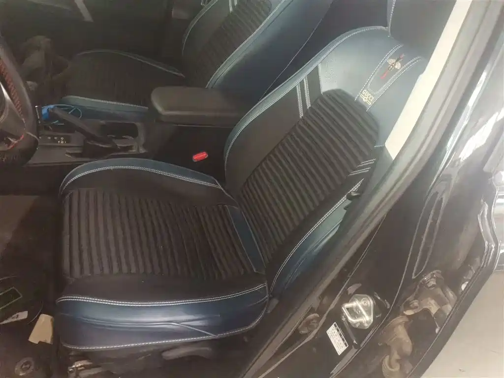 Toyota RAV4 Rongfang 2016 2.0L CVT 2WD Trend (China V) фото 11