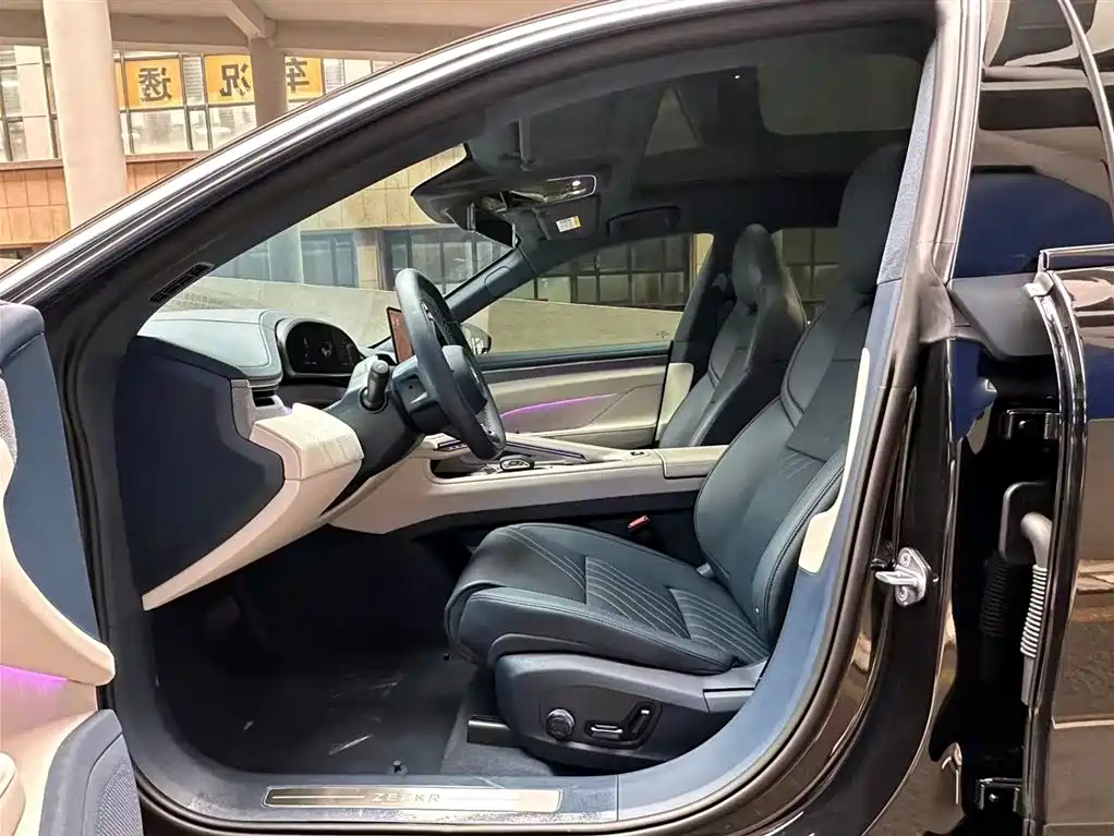 ZEEKR EXTREME KRYPTON 001