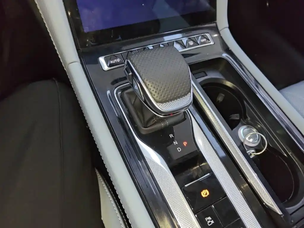 Hongqi H5 PHEV 2025 2025 170 Super Hybrid Edition