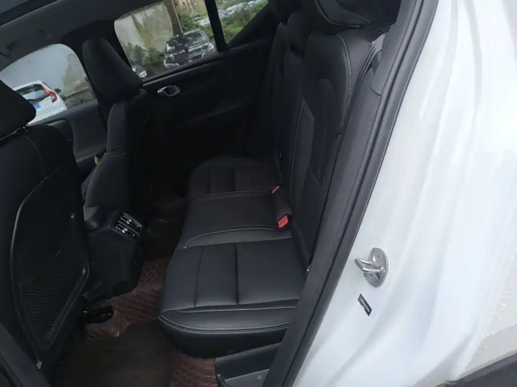 Volvo XC40 2022 2022 Model T4 AWD Smart Drive Fashion Edition
