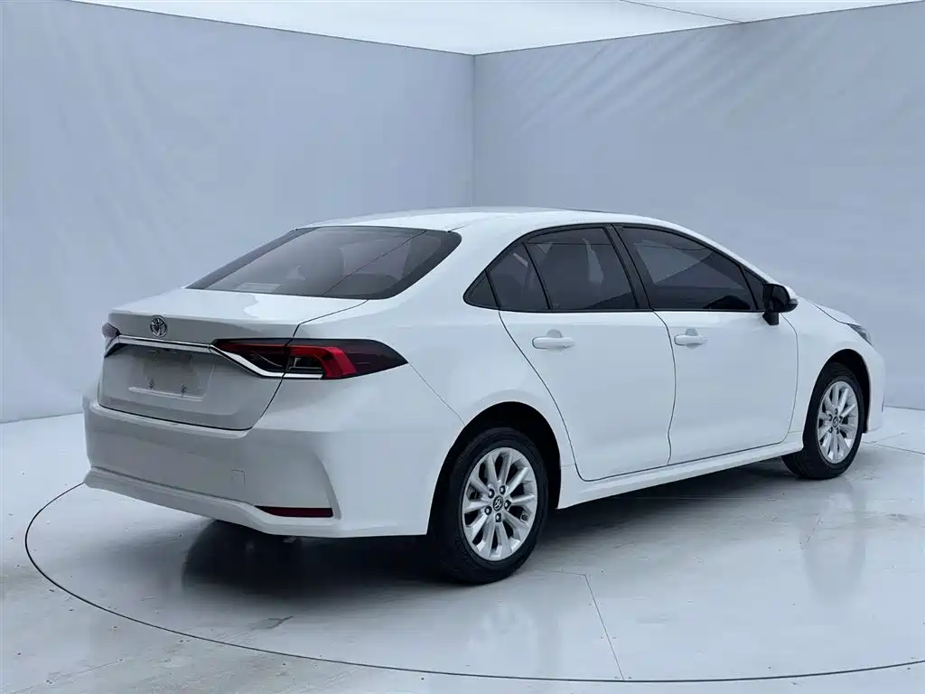 Toyota Corolla 2021 1.2T S-CVT Elite PLUS Edition фото 6