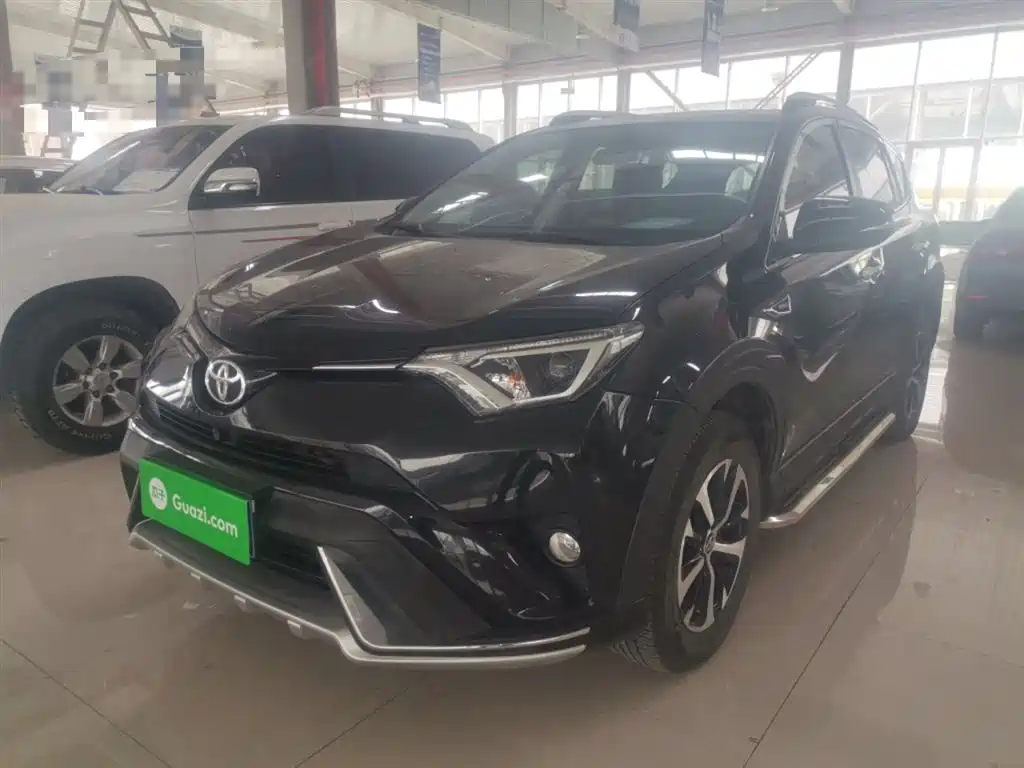 Toyota RAV4 Rongfang 2016 2.0L CVT 2WD Trend (China V) фото 2