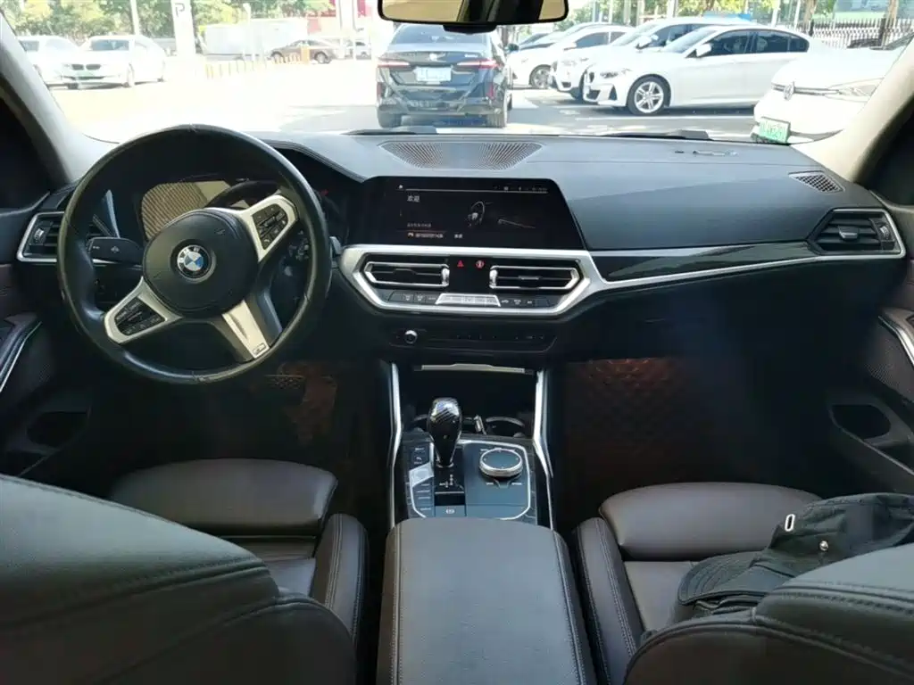 BMW 3 Series 2021 325Li M Sport Package фото 10