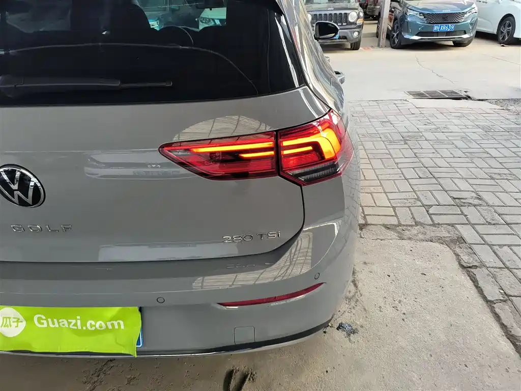 Volkswagen Golf 2023 Facelift 280TSI DSG Pro фото 24