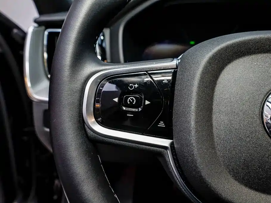 Volvo XC60 Plug-in Hybrid 2024 2024 T8 PHEV Long Range AWD Polar Night Edition