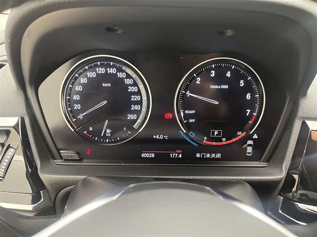 BMW 1 Series 2023 120i M Sport фото 12