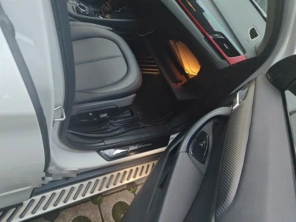 BMW X1 2018 sDrive20Li Leading Model фото 22