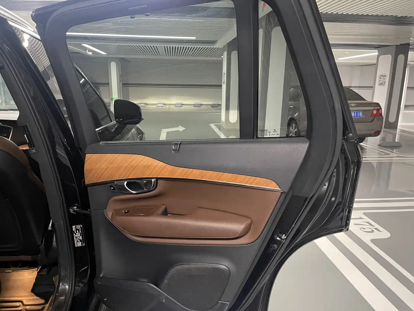 Фото 22 - Volvo XC90