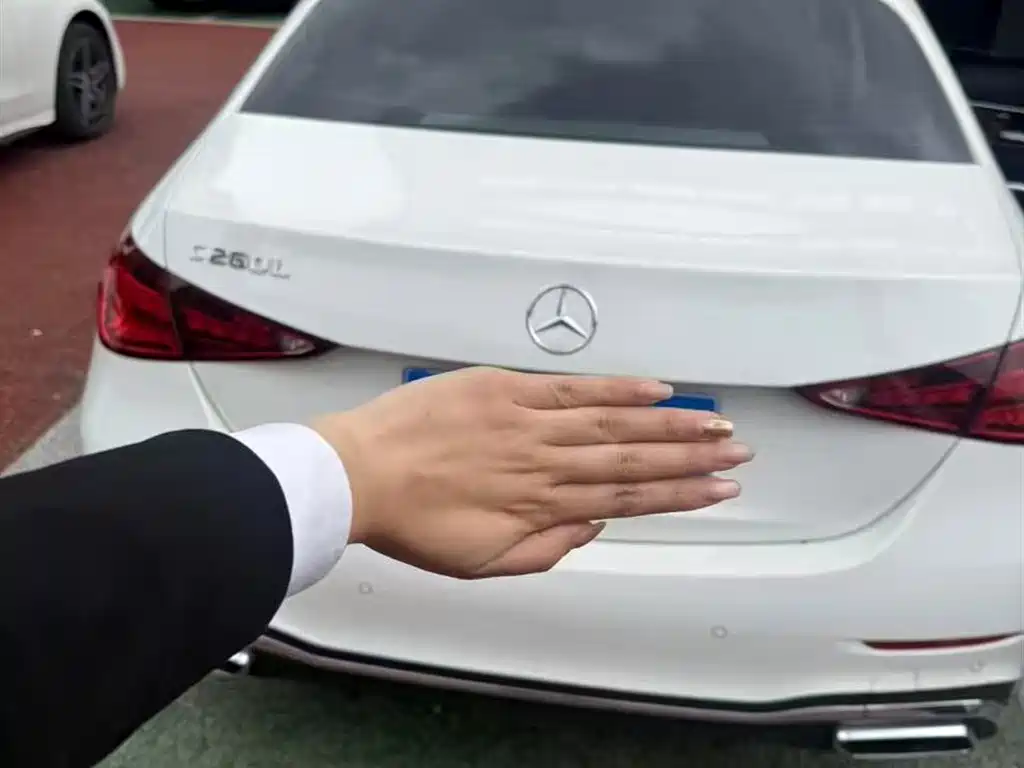 MERCEDES-BENZ CLASS C