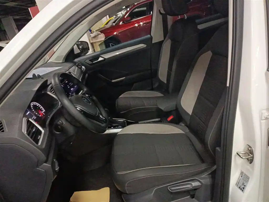 Volkswagen T-ROC 2022 280TSI DSG 2WD Elite PLUS фото 7