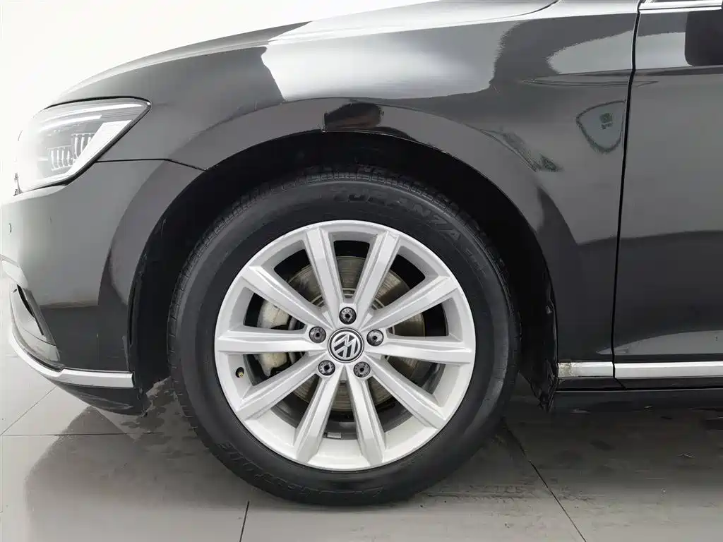 Volkswagen Magotan 2018 330TSI DSG Leading фото 17