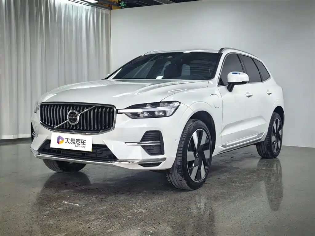 VOLVO XC60 PLUG IN HYBRID