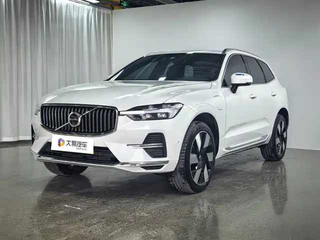 VOLVO XC60 PLUG IN HYBRID
