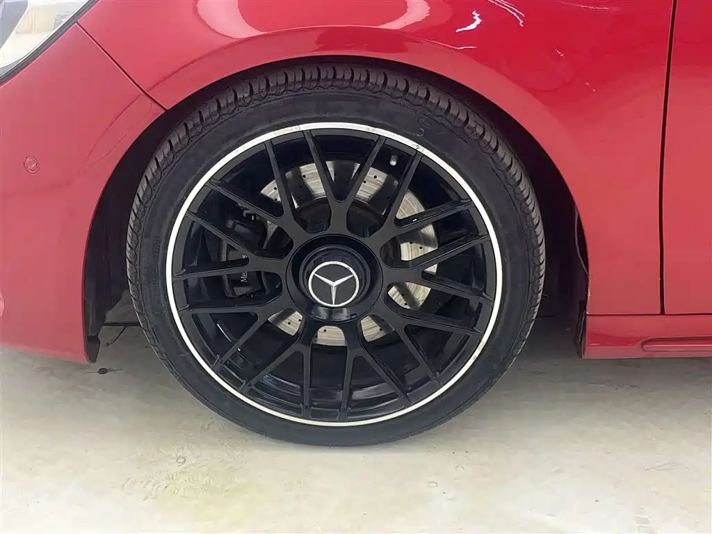 Mercedes-Benz CLA (Import) 2017 CLA 220 4MATIC фото 8