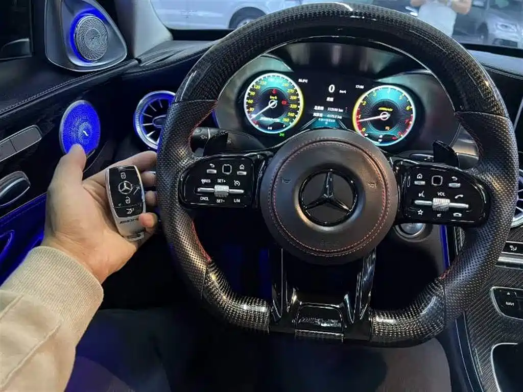 Mercedes-Benz C-Class 2015 Facelift C 200 L Sport фото 9