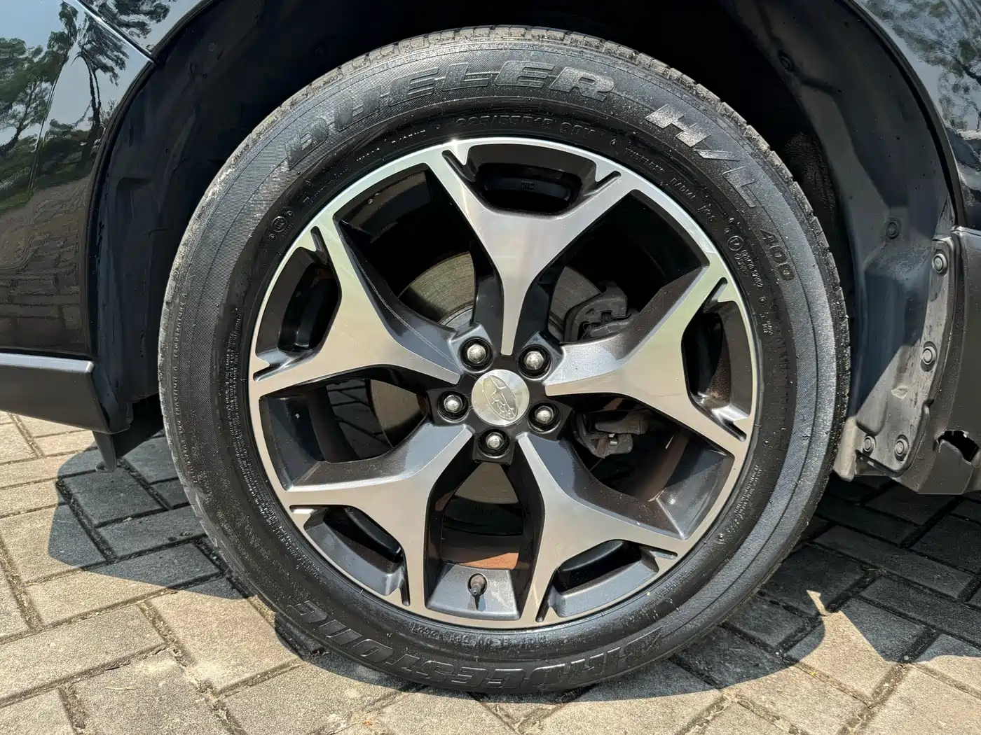 Subaru Forester 2015 2.0i Special Commemorative Edition фото 16