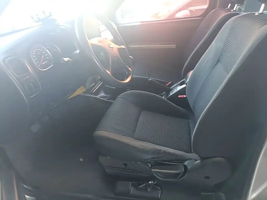 Nissan Paladin 2016 2013 2.4L 2WD Standard China V