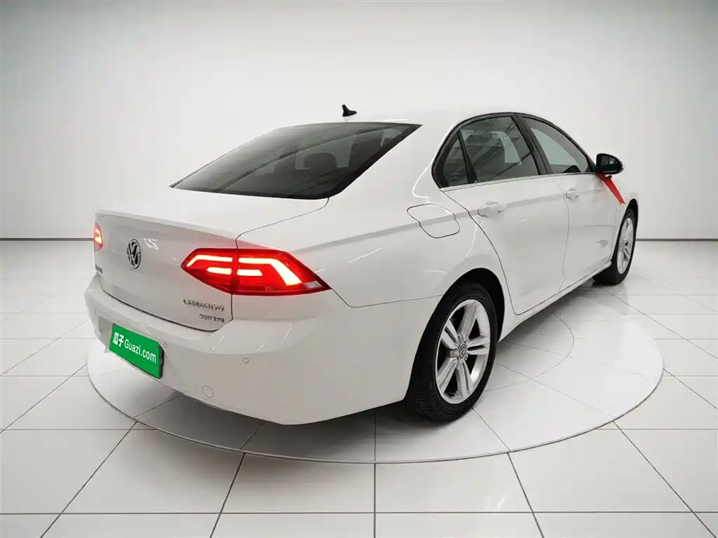 Volkswagen Lamando 2018 280TSI DSG Comfort Edition фото 7
