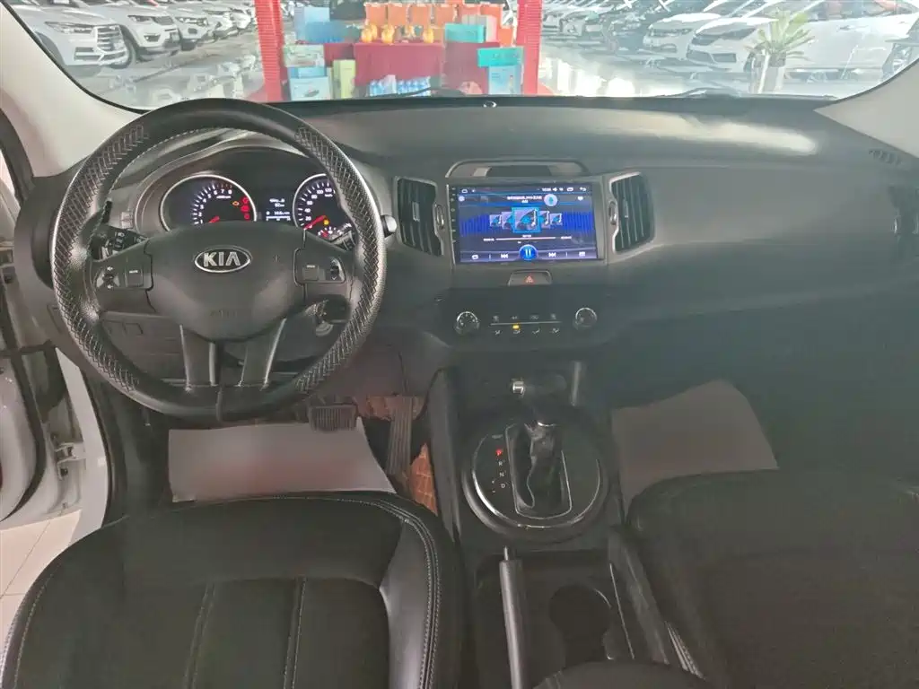Kia Sportage 2016 2.0L Automatic 2WD GL фото 12