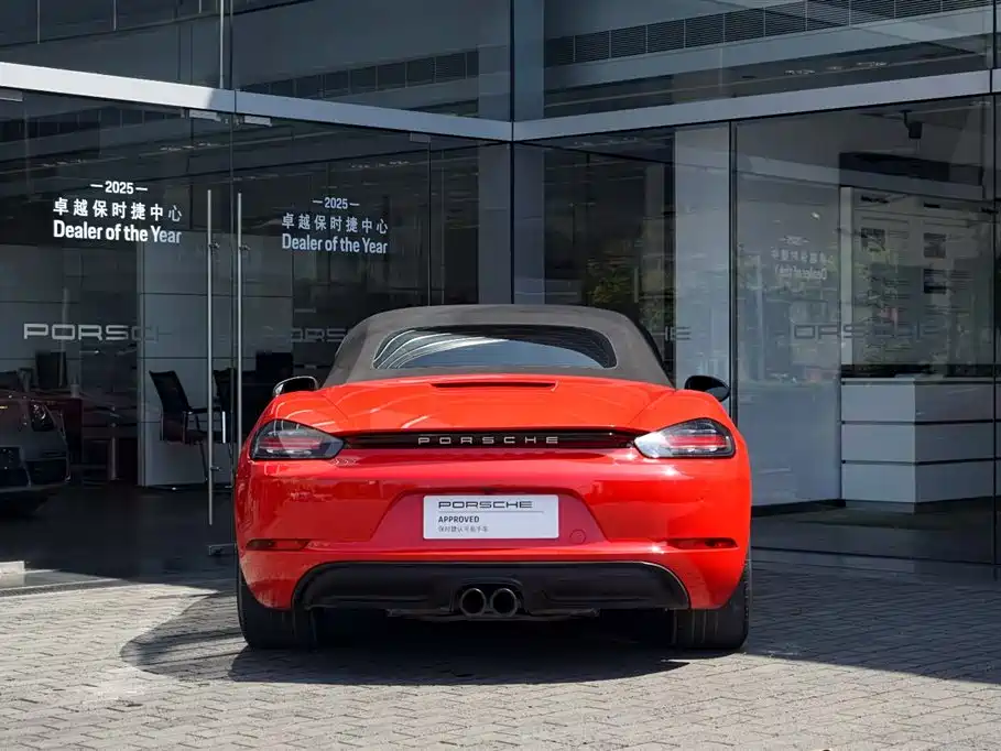 Porsche 718 2022 Boxster T 2.0T фото 12