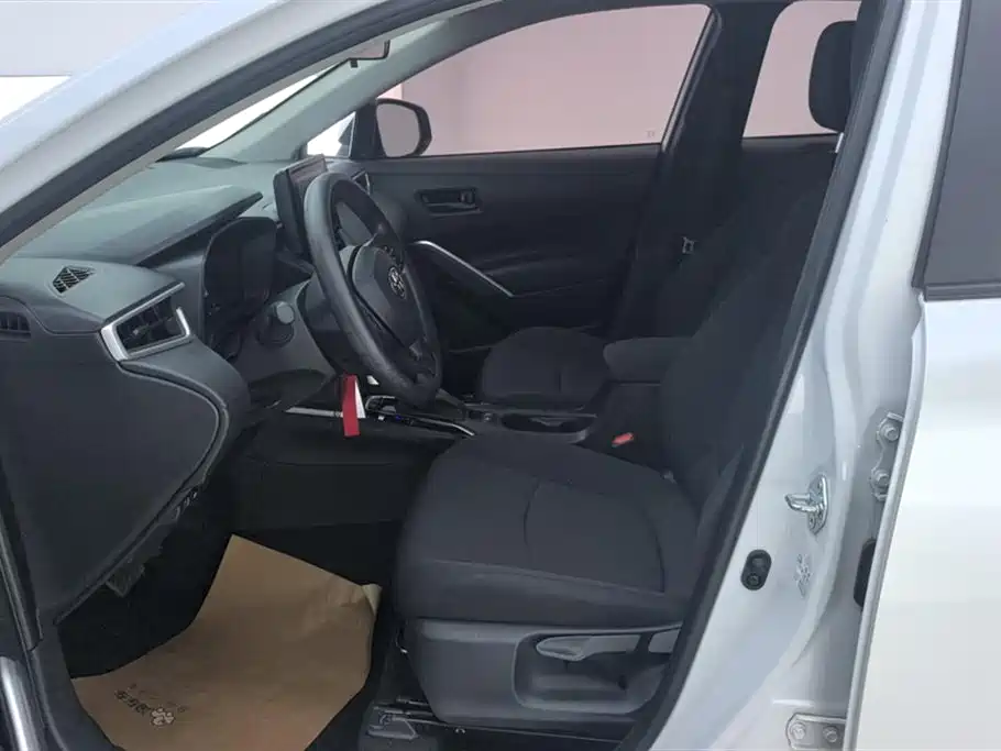 Toyota Corolla Cross 2022 2.0L Pioneer Edition фото 9