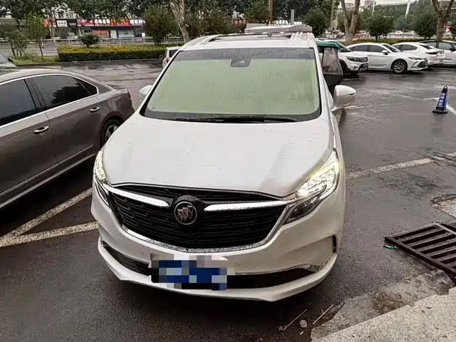 Buick GL8 2023
