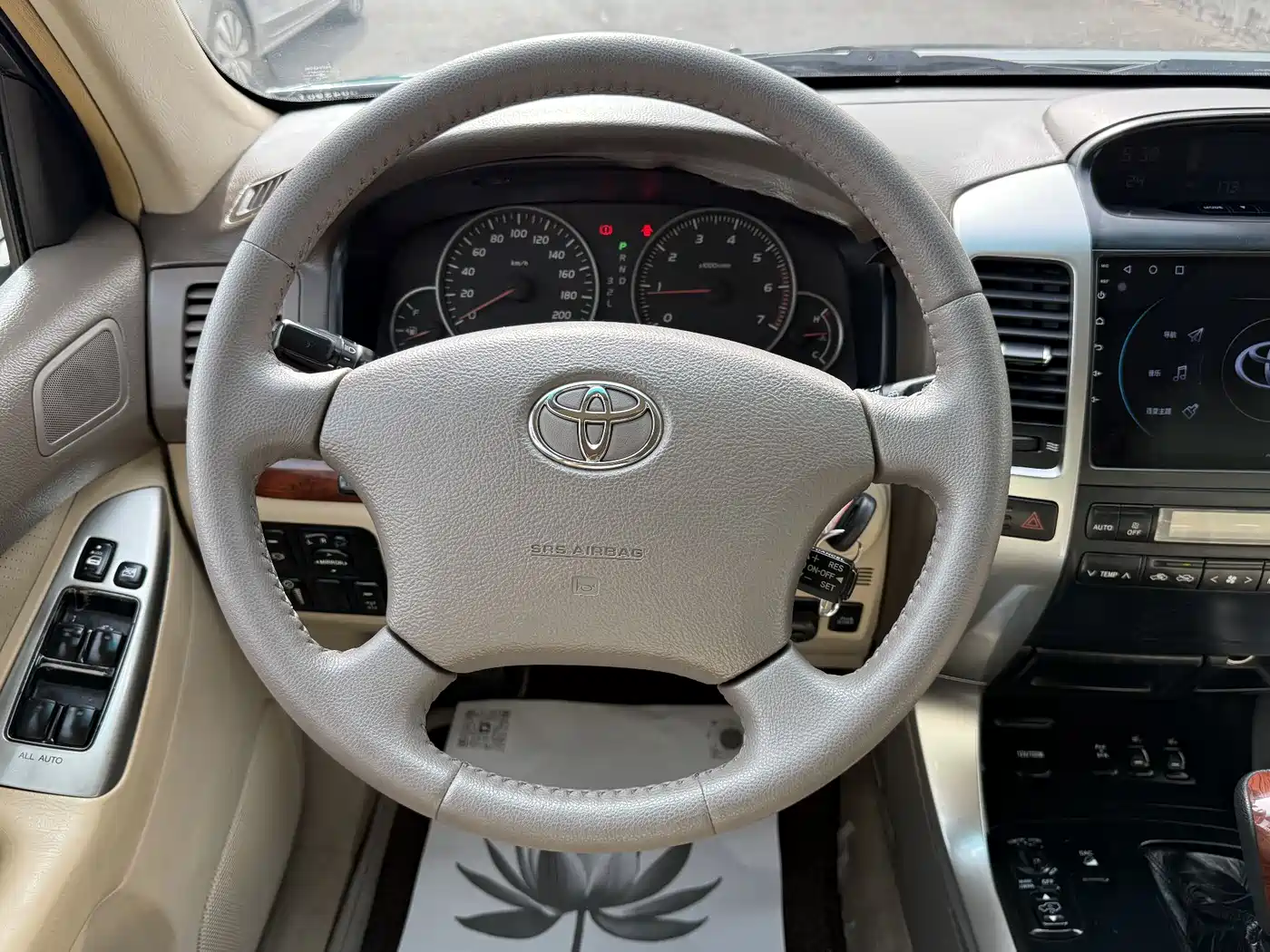 Toyota Prado (Import) 2004 VX 4.0 фото 15