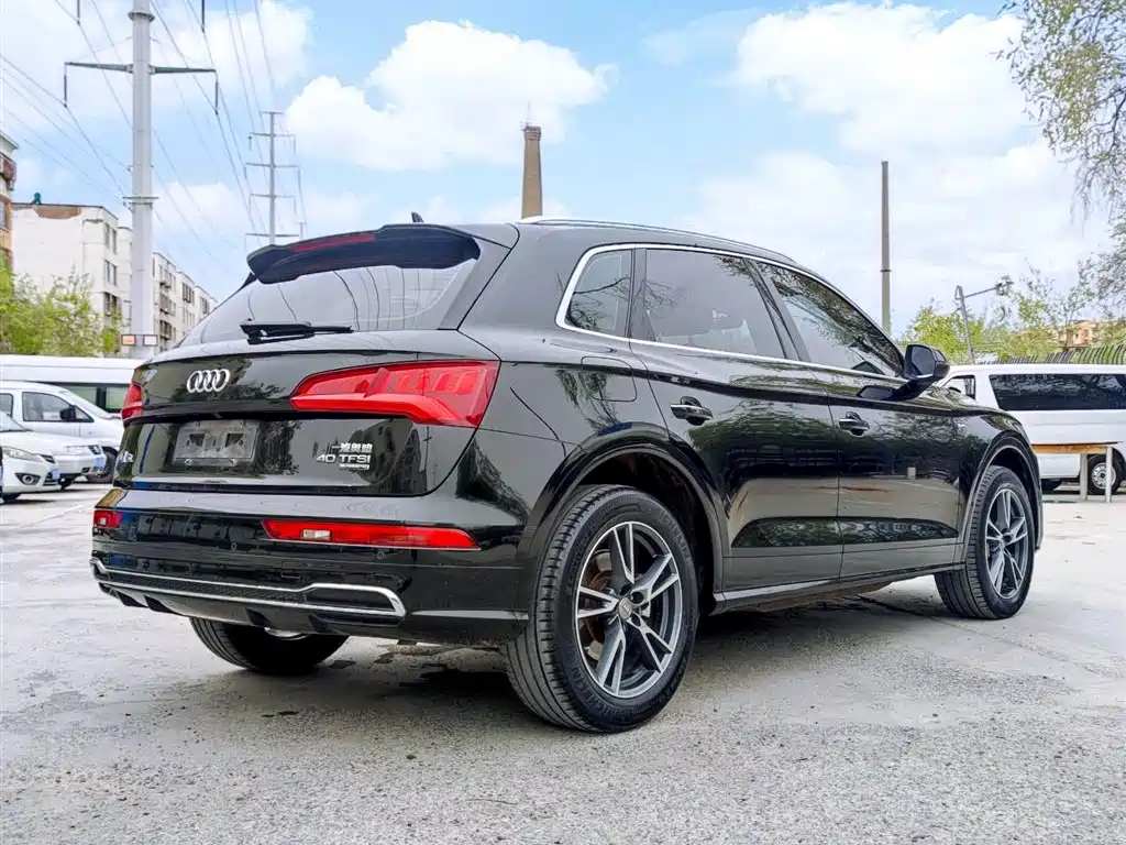 Audi Q5L 2018 40 TFSI Prestige Fashion (China V) фото 4