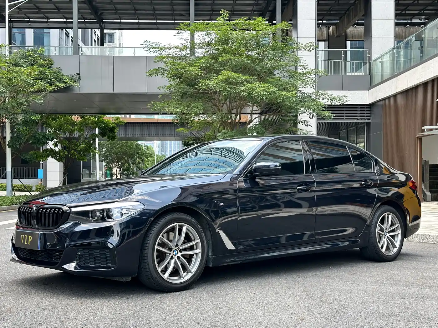 BMW 5 Series 2020 525Li M Sport Package