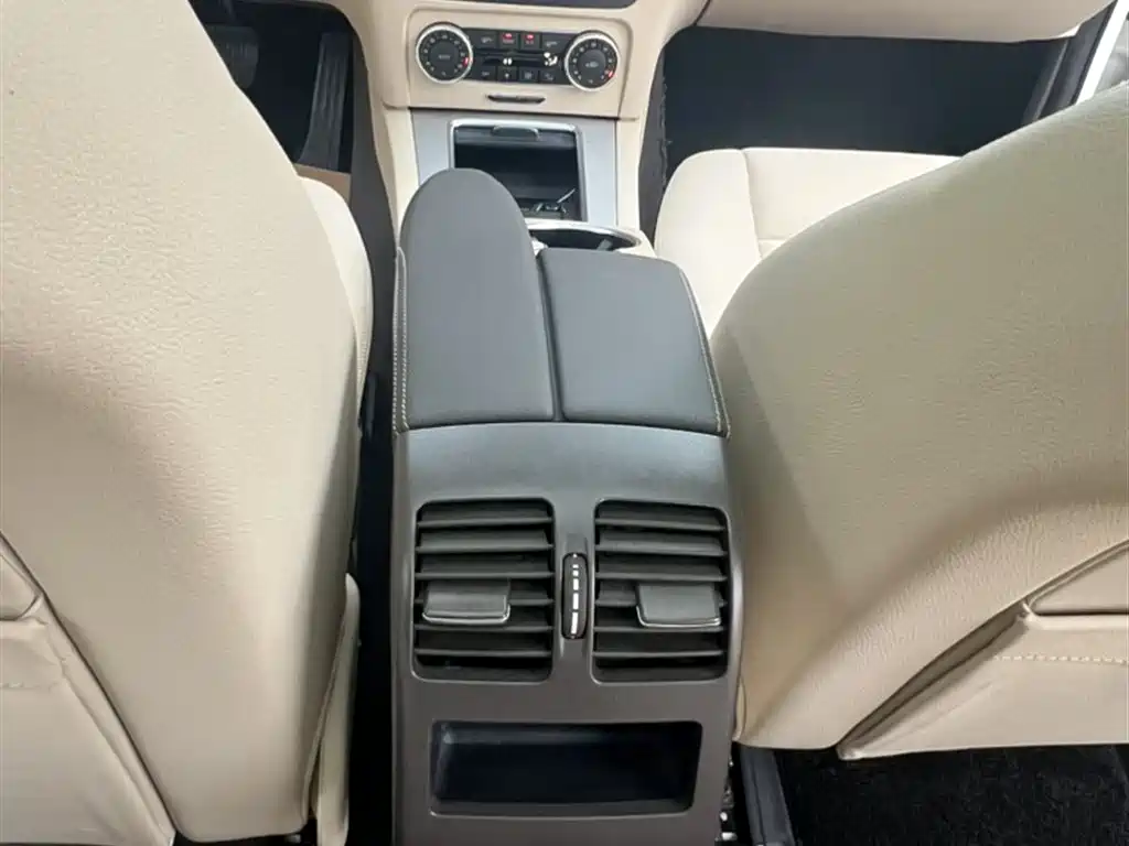 Mercedes-Benz GLK-Class 2015 GLK 300 4MATIC Fashion Ultimate Edition фото 25
