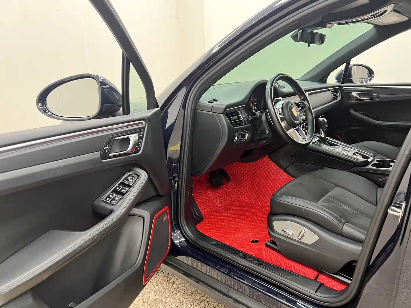 Porsche Macan 2020 Macan 2.0T фото 15