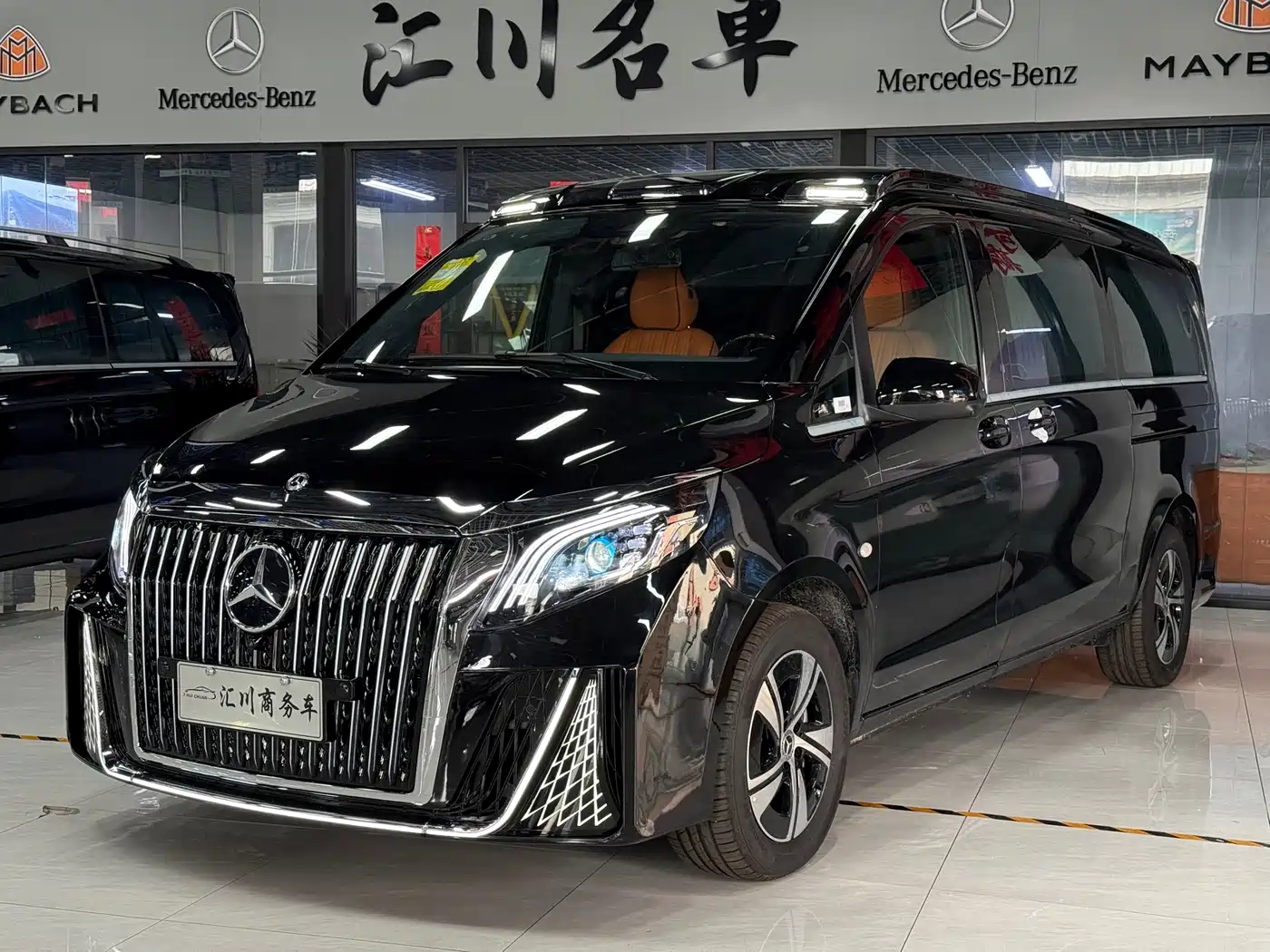 Mercedes-Benz Vito 2024 2.0T Business 7-Seater