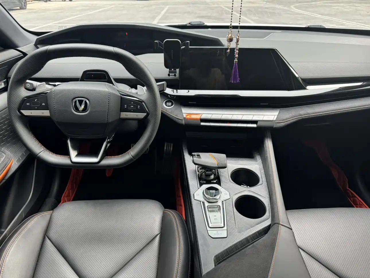 CHANGAN UNI-V