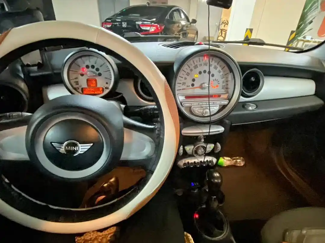 MINI MINI 2010 2010 1.6L COOPER Cheer