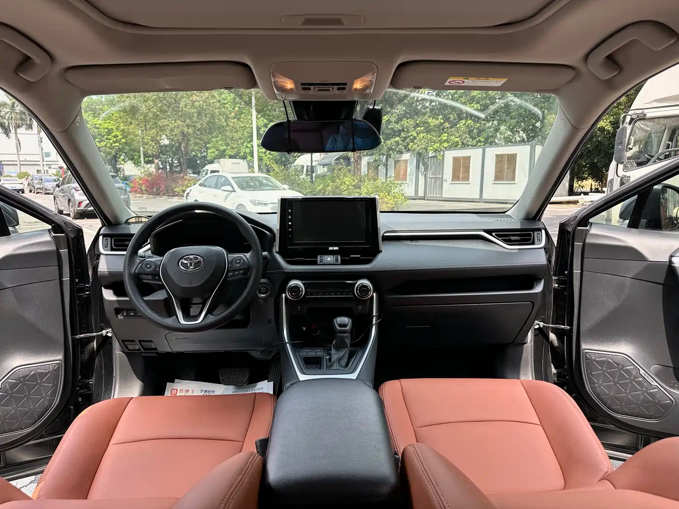 Toyota RAV4 Rongfang 2020 2.0L CVT 2WD Trend Edition фото 15
