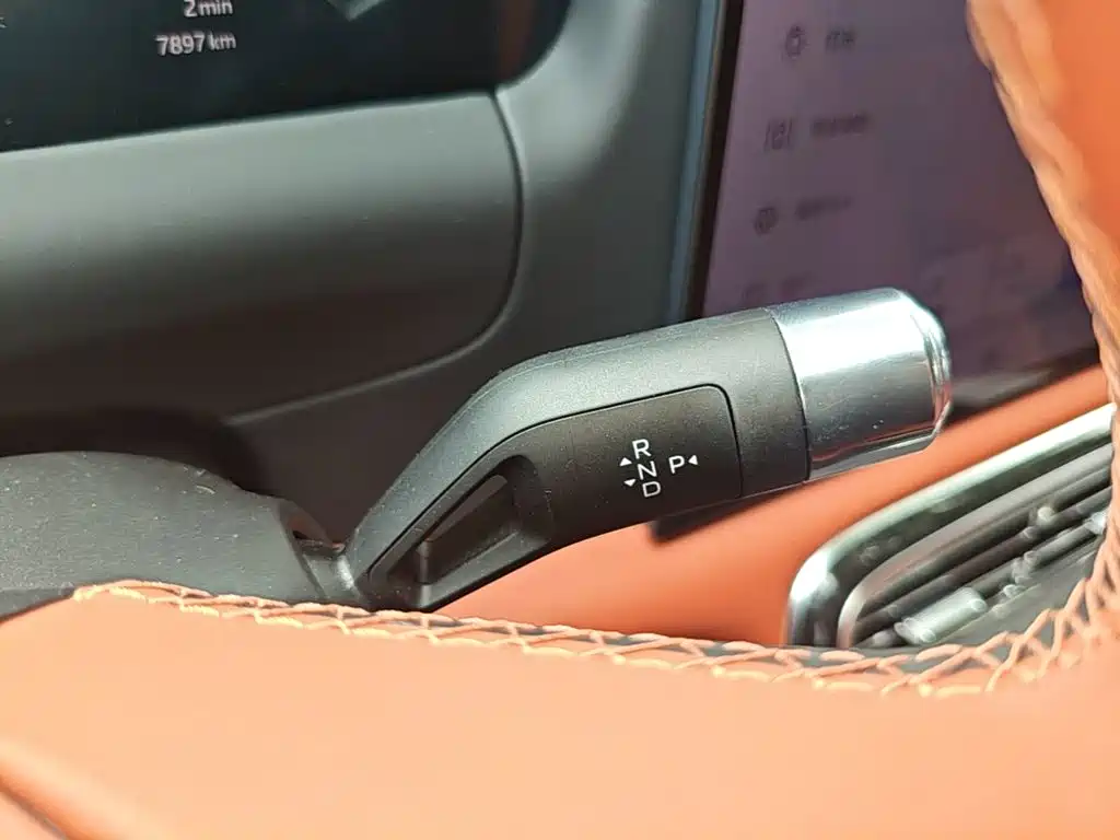 Geely Galaxy Galaxy M9 2025 2025 Base Model