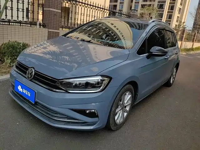 VOLKSWAGEN GOLF*JIAYU