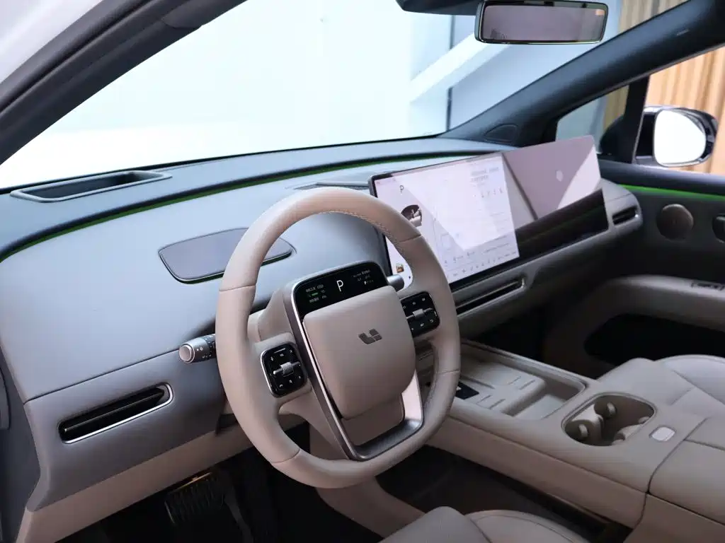 Li Auto i6 2025 2025 4WD Base Model