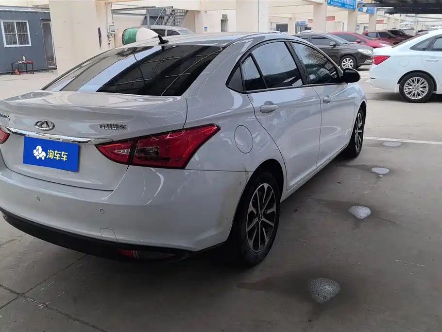 CHERY ARRIZO 5