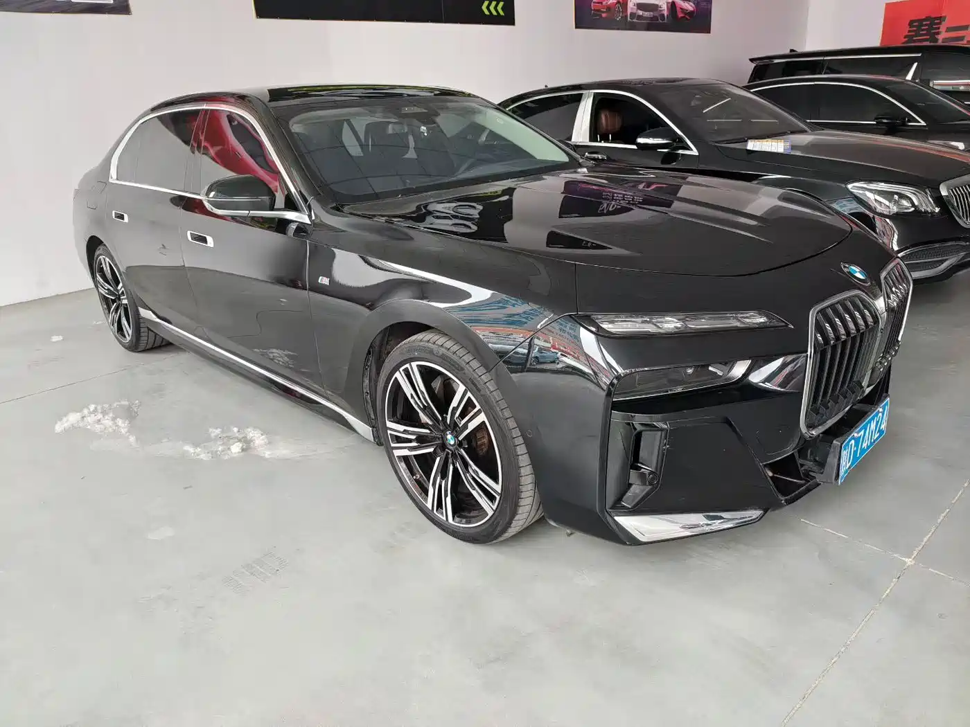 BMW 7 Series 2023 Model 740Li Premium Luxury Package фото 3