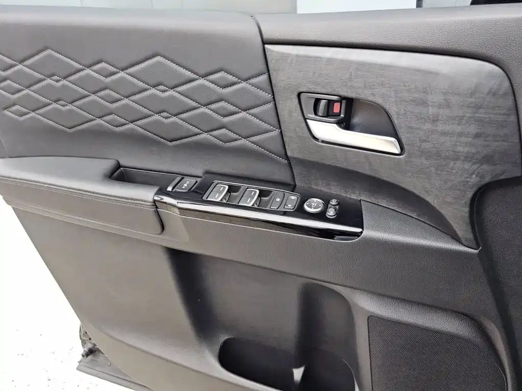 Honda Elysion 2025 2024 2.0L e:HEV Luxury Edition
