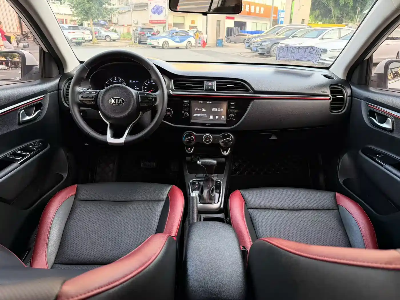 Photo 6 - Kia KX CROSS