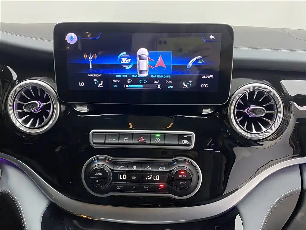 Mercedes-Benz Vito 2023 2.0T Elite 7-Seater фото 15