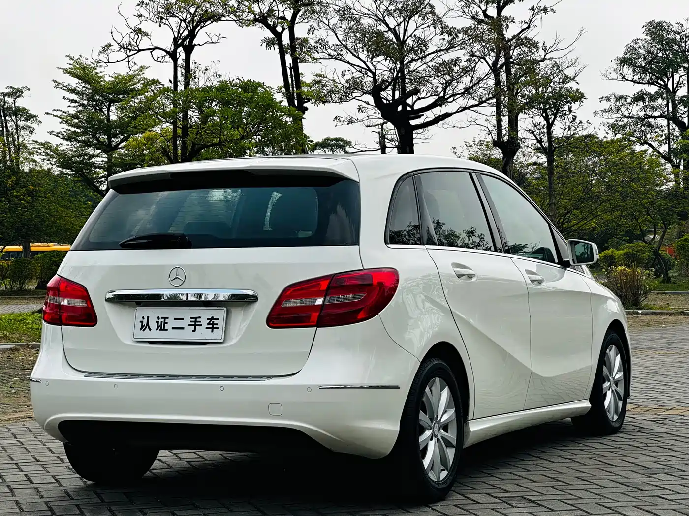 Mercedes-Benz B-Class 2012 B 180 фото 4