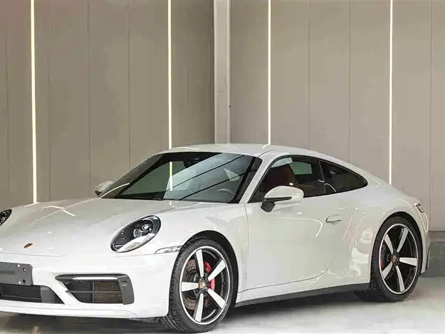 Фото 1 - Porsche 911