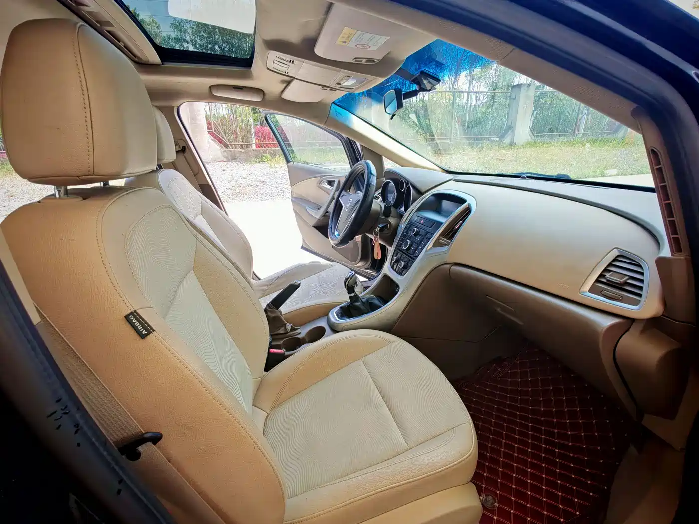 Buick Excelle 2013 Model GT 1.6L Manual Progressive фото 12