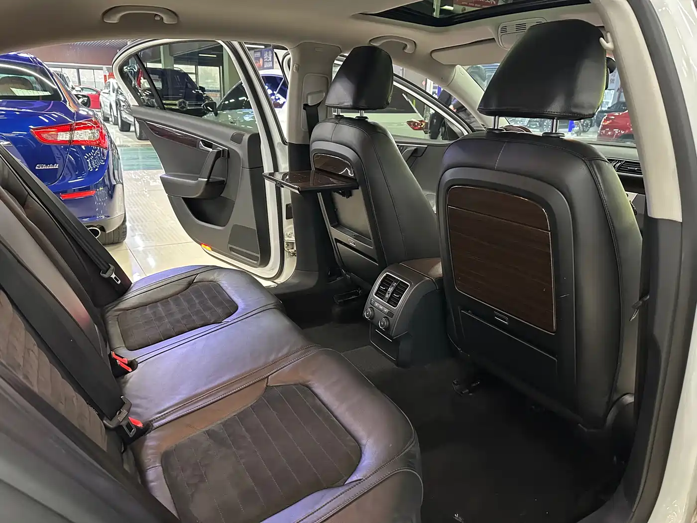 Volkswagen Magotan 2015 1.8TSI Premium фото 9