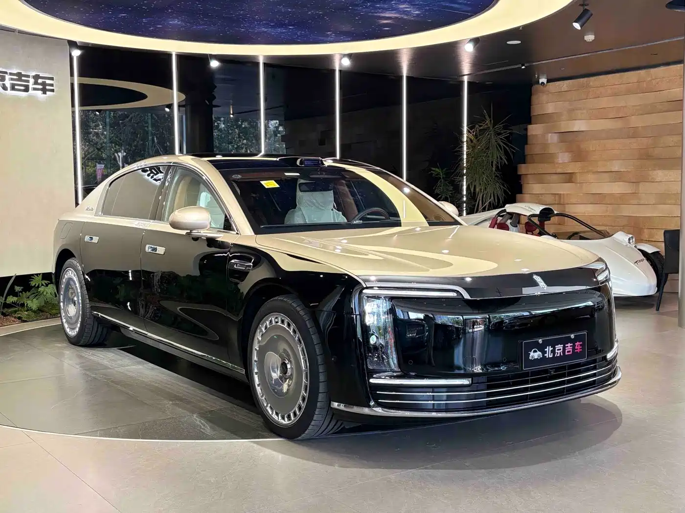 Zunjie S800 2026 2025 Model Extended Range Starlight Executive Edition 4-seater