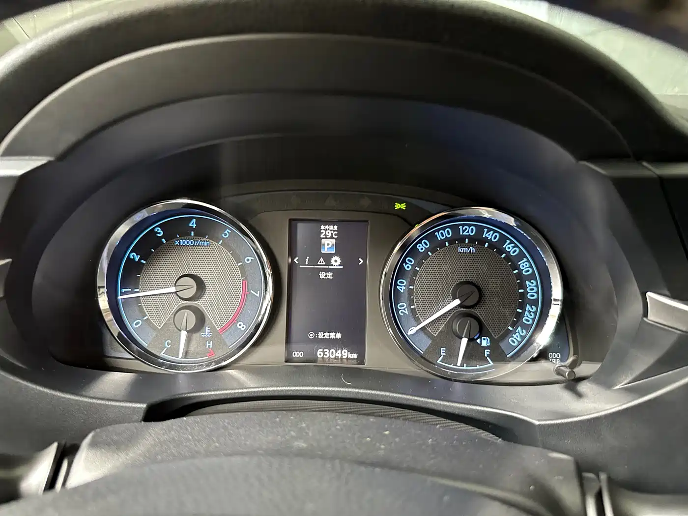Фото 9 - Toyota Corolla