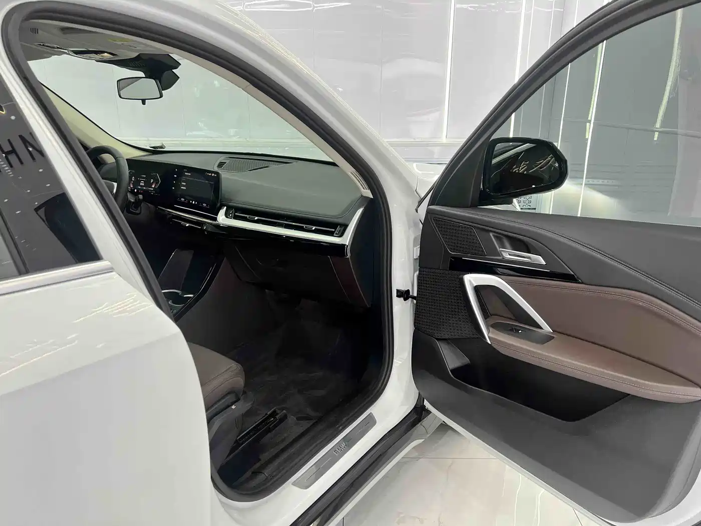 BMW X1 2023 sDrive20Li X Design Package фото 14